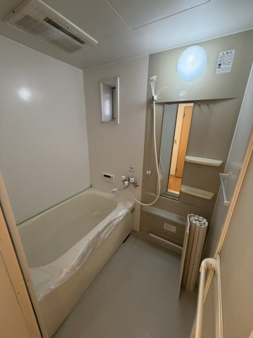 ラーチツリー住吉の浴室