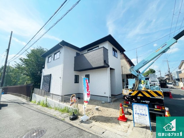 ★京都市伏見区醍醐岸ノ上町　第1期　新築一戸建ての外観|周辺は落ち着いた街並みの住宅地！子育てがしやすい住環境です！まだ未完成ですが、現地でしかわからない事もございます。是非一度ご覧ください。