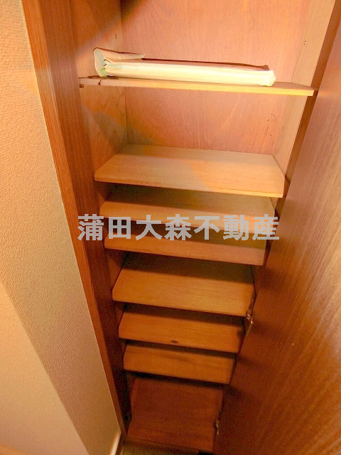 シンシア大森本町の収納|玄関収納①