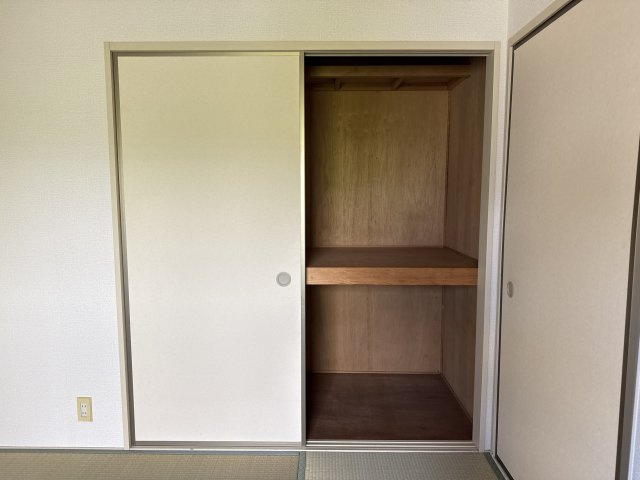 フレグランス竜山Ａ棟の収納