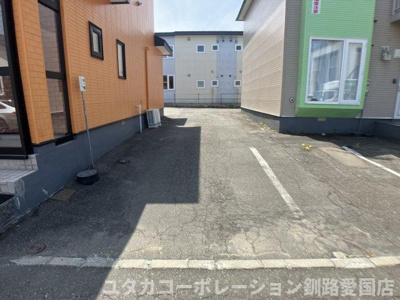 【駐車場】 | 文苑1丁目7-16売家 | お車の出し入れもスムーズに行えます☆