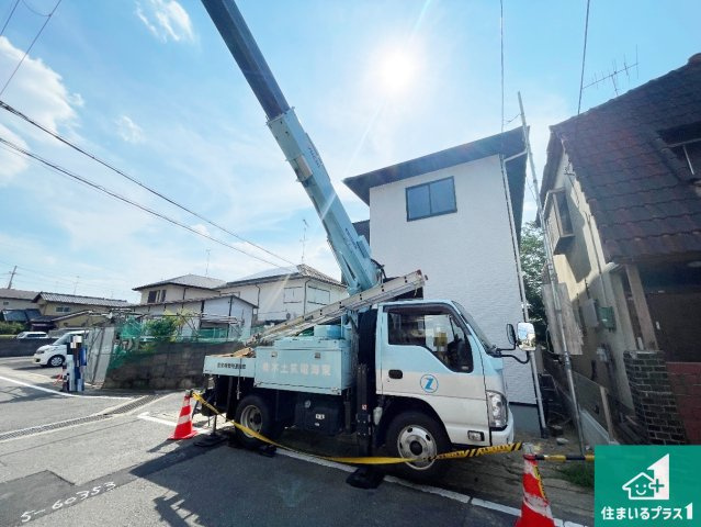 京都市伏見区醍醐岸ノ上町　第1期　新築一戸建ての外観|周辺は落ち着いた街並みの住宅地！子育てがしやすい住環境です！まだ未完成ですが、現地でしかわからない事もございます。是非一度ご覧ください。