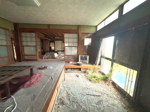 【玄関】 | 白河市小田川馬場　倉庫付き中古戸建