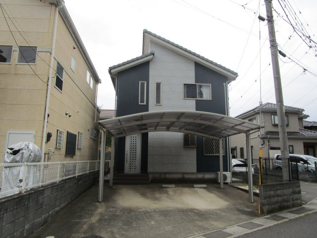 桶川市上日出谷南　中古戸建の外観