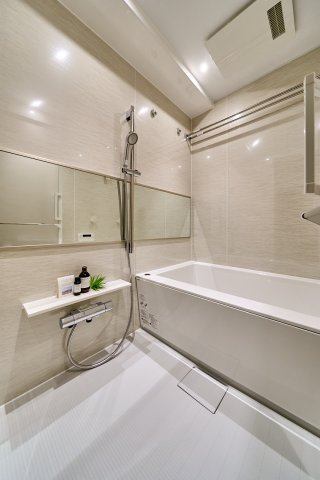 スタジオスクエア人形町　5階　角　部屋　リ　フォーム済の浴室