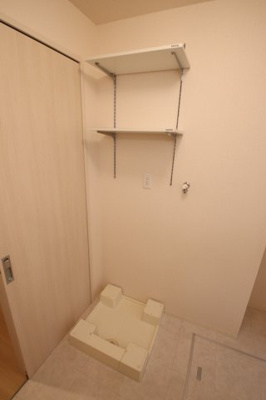 【設備】 | カーサ高善B棟 | 室内洗濯機置場