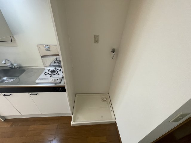 メゾン小暮のその他|室内洗濯機置場