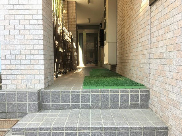 メゾン小暮のエントランス