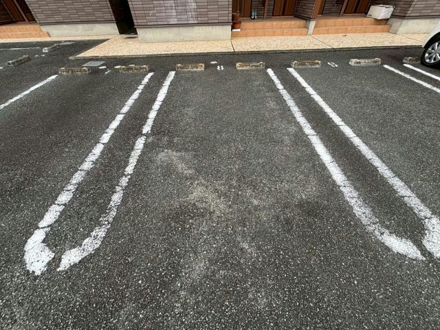 カーサ・255Bの駐車場
