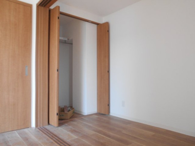 【寝室】 | SenaHills堺