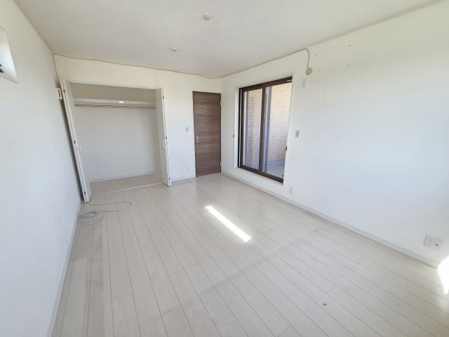 太田市由良町　中古住宅の収納|西側洋室収納