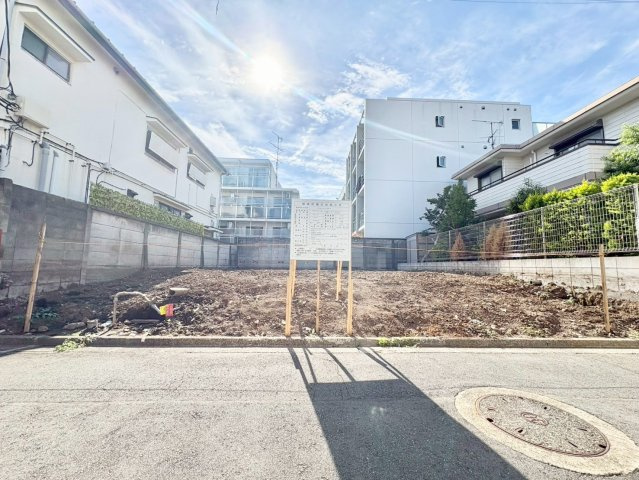 杉並区高円寺南5丁目　建築条件付き売地の外観|2026.05.31撮影

現地ご見学希望・資料請求などお気軽にお問い合わせ下さい！
03-5990-5201