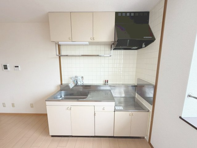 ルミエールのキッチン|きれいなキッチンです