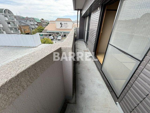 三隆（2）コーポラスのバルコニー