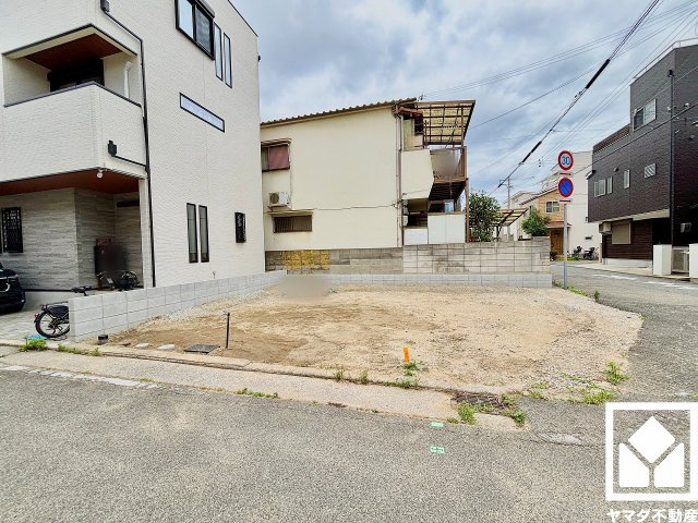 西宮市東鳴尾町　1期の外観|造成（上下水引込・外周ブロック施工）後のお引渡しとなりますので、余分な解体費用を抑えられ、スムーズに建築に入れます。