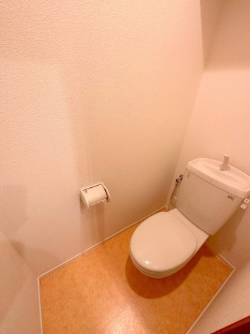 ヴィラ南浦のトイレ|※同建物別号室参考写真