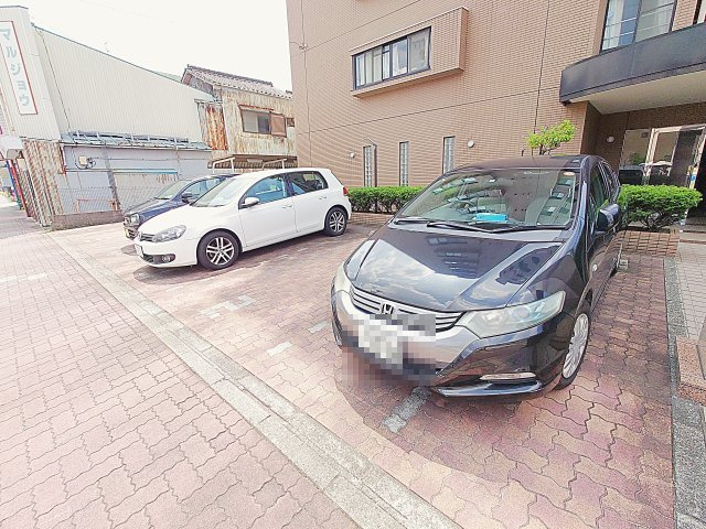 【駐車場】 | スリーシャイン大磯【名古屋市賃貸・エレベーター】