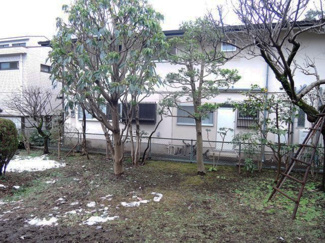 【庭】 | 中２丁目貸家