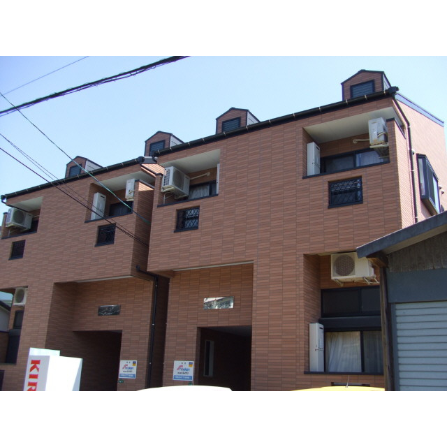 福岡市西区愛宕１丁目のアパート
