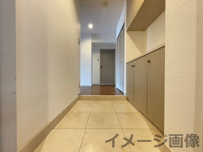 【玄関】 | ヴェルデュール南桜塚