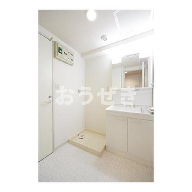 ベイシティメゾン石川町の居間・リビング
