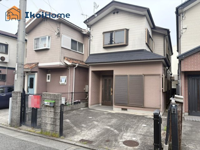 明石市大久保町江井島　中古戸建の玄関|物件・当店の最寄駅まで無料送迎！最短10分で指定場所へお迎えに向かいます！まずはお問い合わせください