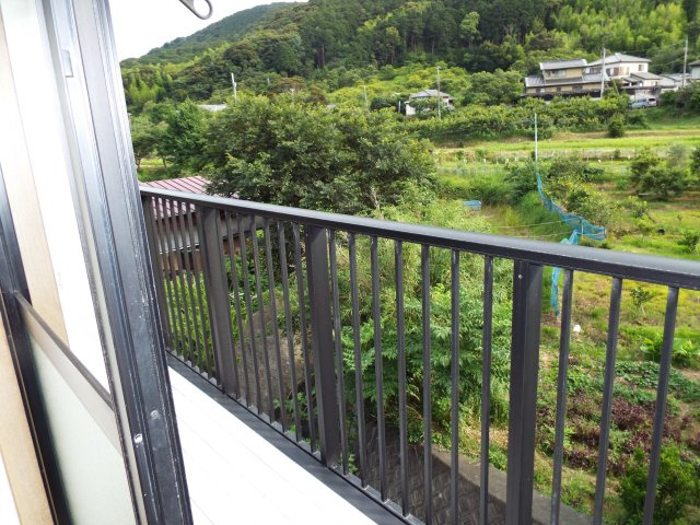 大賀茂サンライズ壱番館のバルコニー
