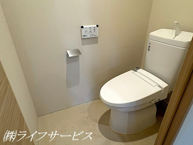 【トイレ】 | ブランズタワー・ウェリス心斎橋SOUTH | 温水洗浄便座付トイレ
