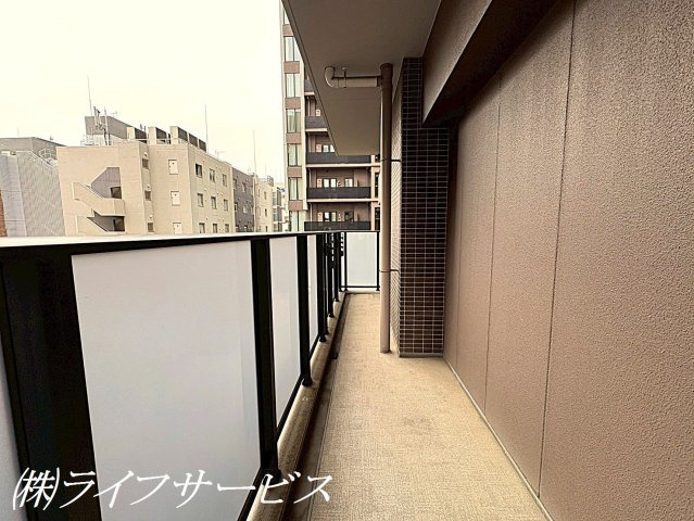 【バルコニー】 | ブランズタワー・ウェリス心斎橋SOUTH | サービスバルコニー