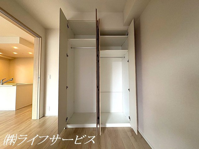 【収納】 | ブランズタワー・ウェリス心斎橋SOUTH | 洋室６帖のクロゼット