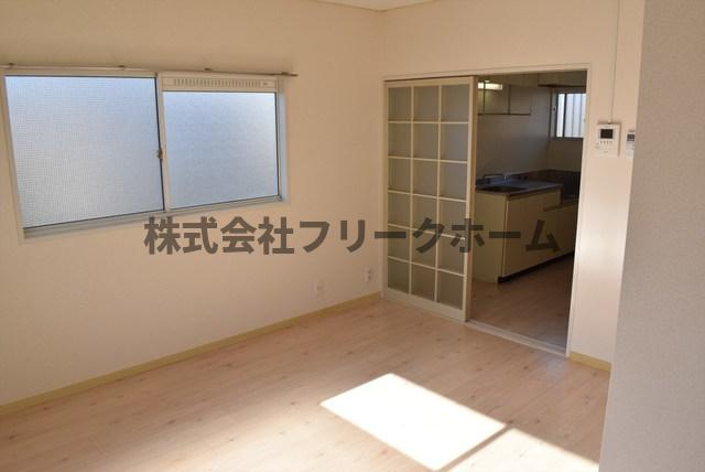 武蔵野市中町３丁目のアパートの寝室