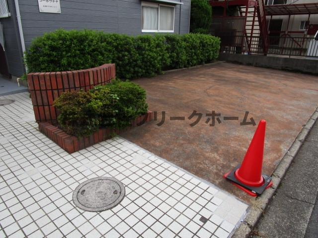 武蔵野市中町３丁目のアパートのロビー