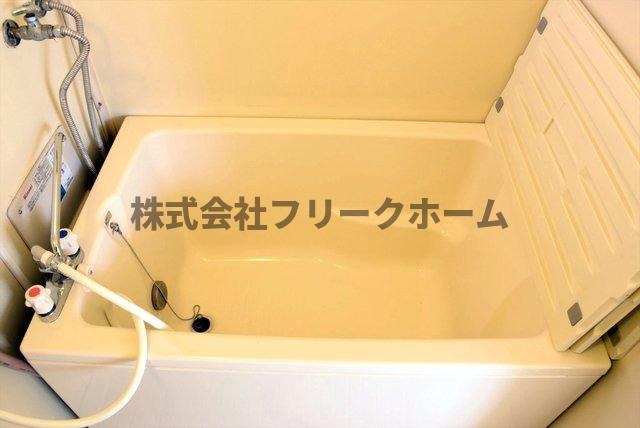 武蔵野市中町３丁目のアパートの浴室