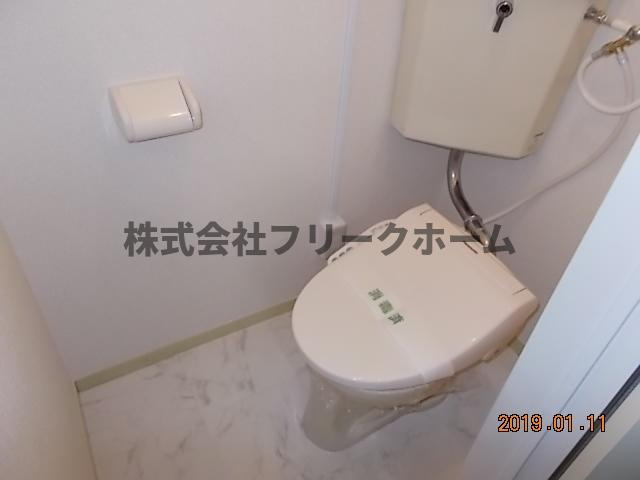 武蔵野市中町３丁目のアパートのトイレ