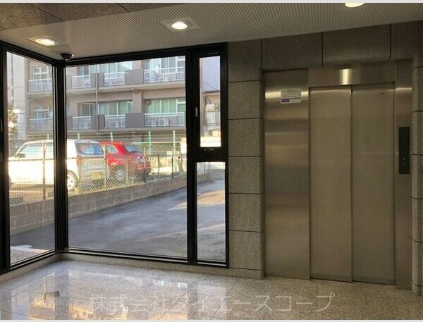 フローラ98のロビー