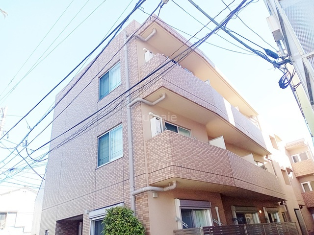 リブリ・赤羽の外観|鉄筋コンクリート造です☆