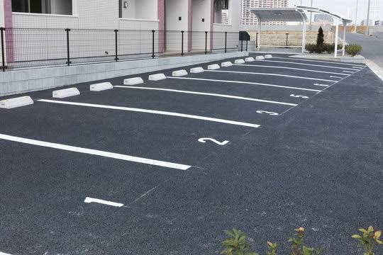 椿ハイツの駐車場