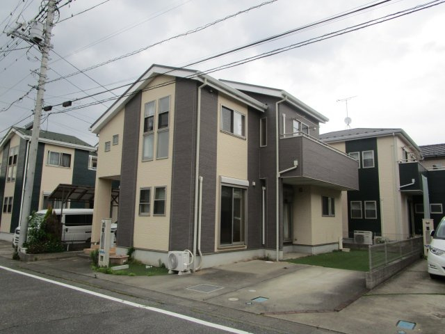 桶川市上日出谷南　中古戸建の外観