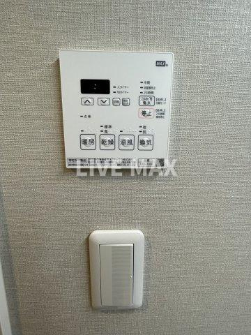 浴室乾燥暖房機能付♪