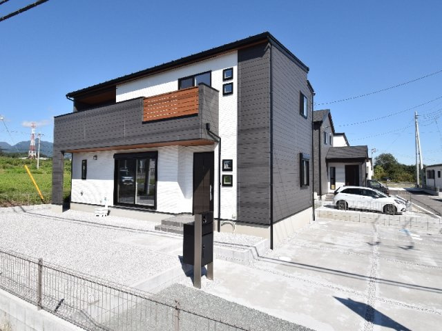 高崎市金古町「全１１区画」８号棟の画像