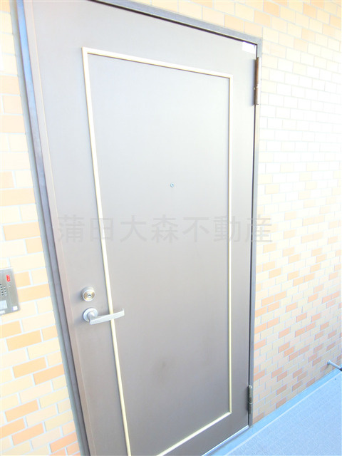 ライオンズマンション鵜の木駅前の玄関