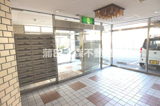 ライオンズマンション鵜の木駅前のエントランス