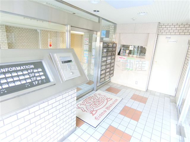ライオンズマンション鵜の木駅前のエントランス|エントランス　オートロック