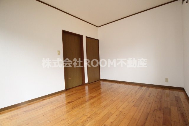 サンライフ上米の洋室|広々とした洋室です
