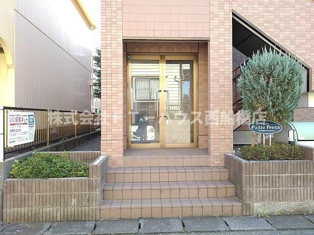 パティオ　フレッサのエントランス