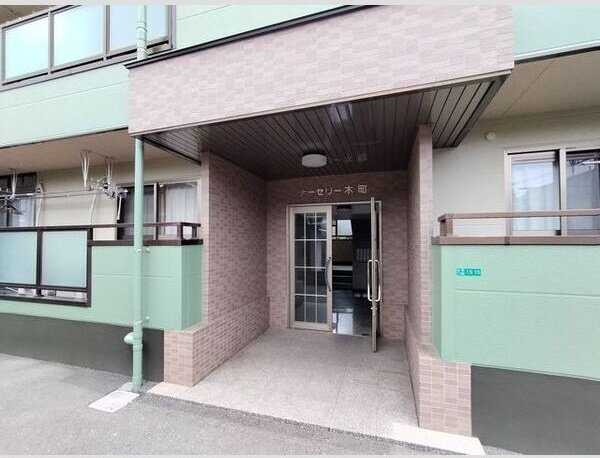 ナーセリー木町のエントランス