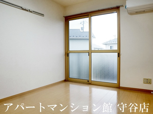 リビングタウンみどりのの寝室