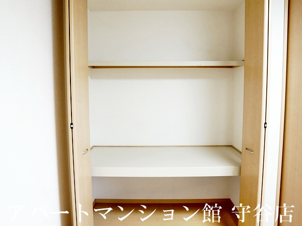 リビングタウンみどりのの収納