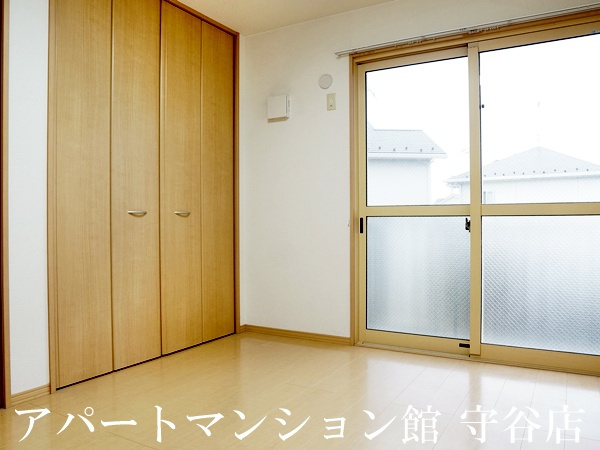 リビングタウンみどりのの寝室