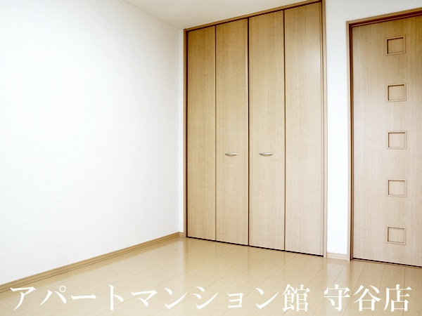 リビングタウンみどりのの寝室